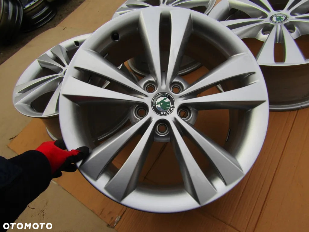 Felgi 18 Skoda Octavia III IV Karoq Kodiaq Superb Yeti 7,5j 5x112 ET51 - 13