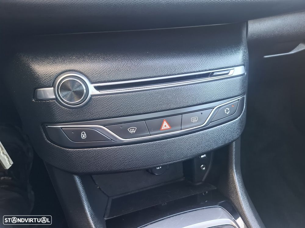 Peugeot 308 SW BlueHDi 120 Stop & Start Allure - 20