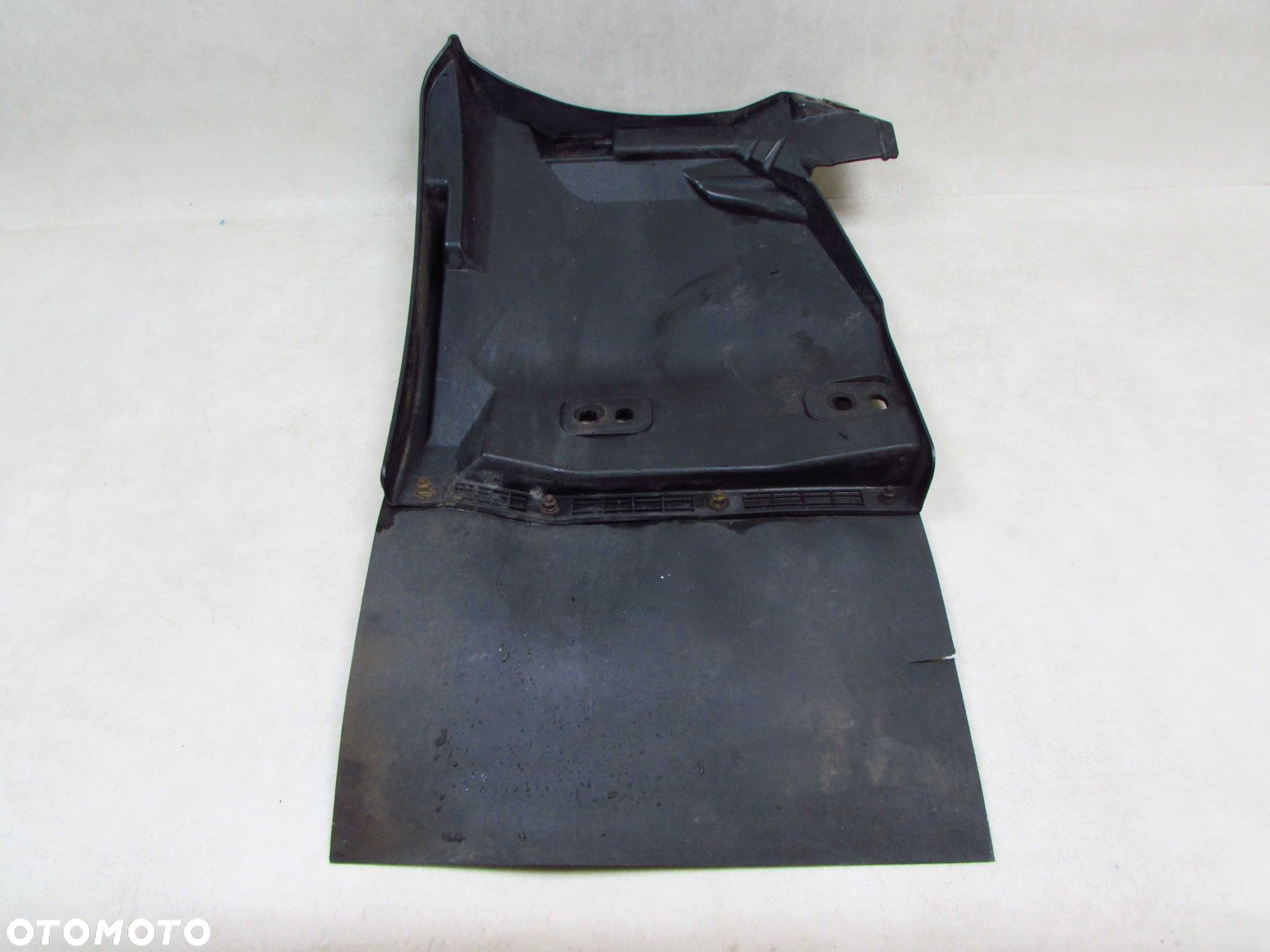 ISUZU NPR NQR NKR N75 07- NADKOLE PRZOD BLOTNIK PRAWY 17.5 - 4