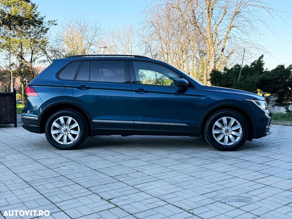 Volkswagen Tiguan - 12