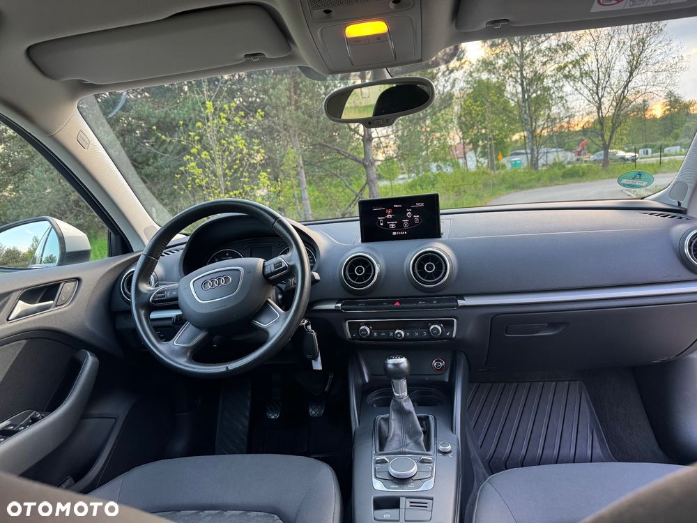 Audi A3 Sportback 1.6 TDI ultra Attraction - 7