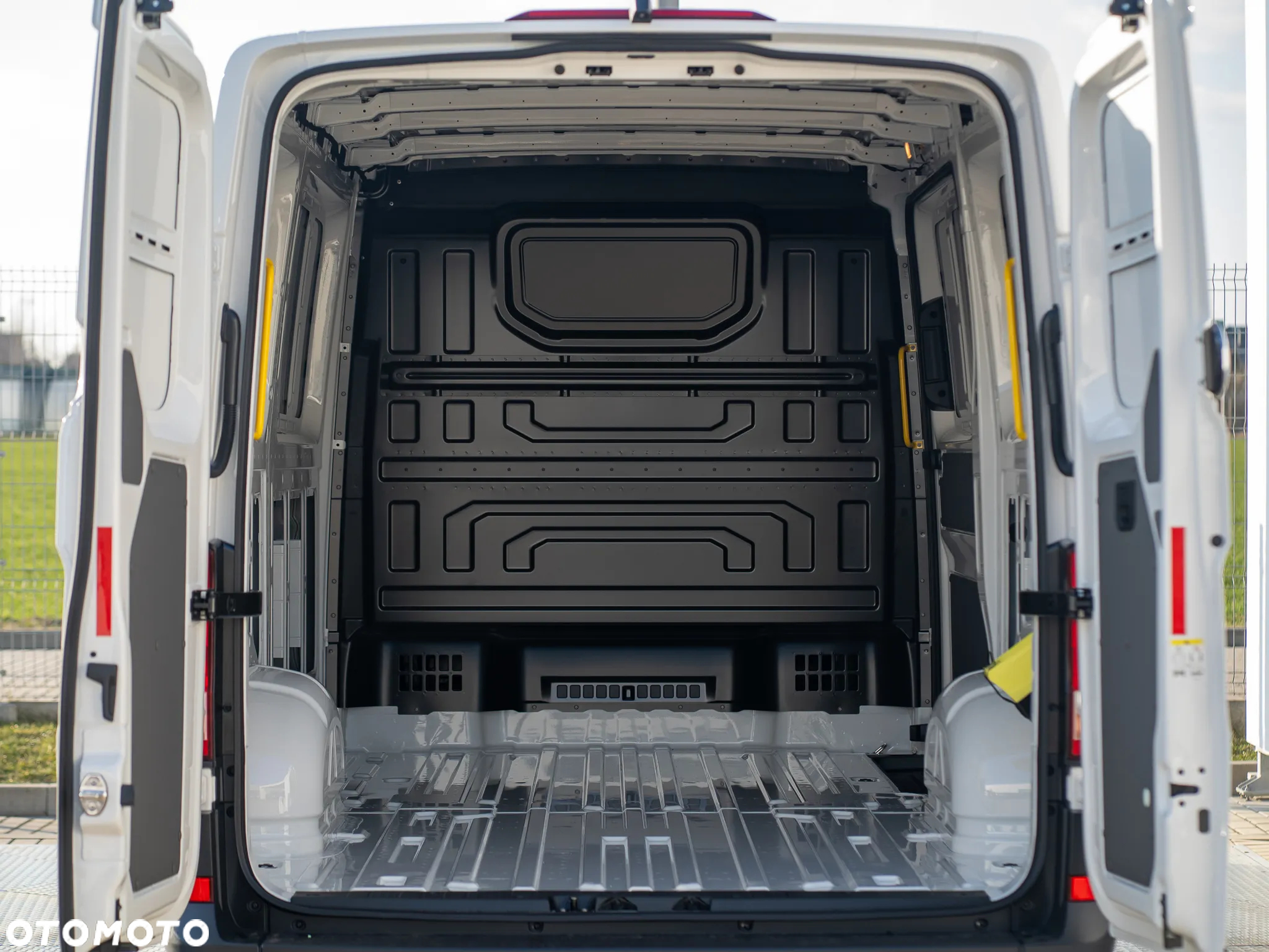 Volkswagen CRAFTER - 11