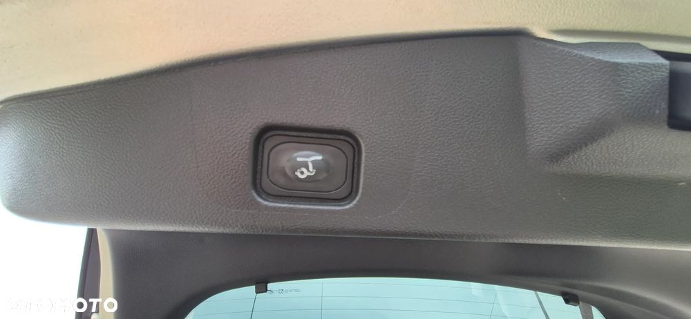 Ford Mondeo 2.0 TDCi Titanium PowerShift - 16