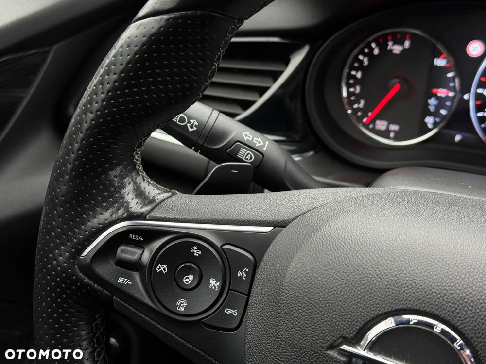 Opel Insignia 2.0 T 4x4 Exclusive S&S - 27