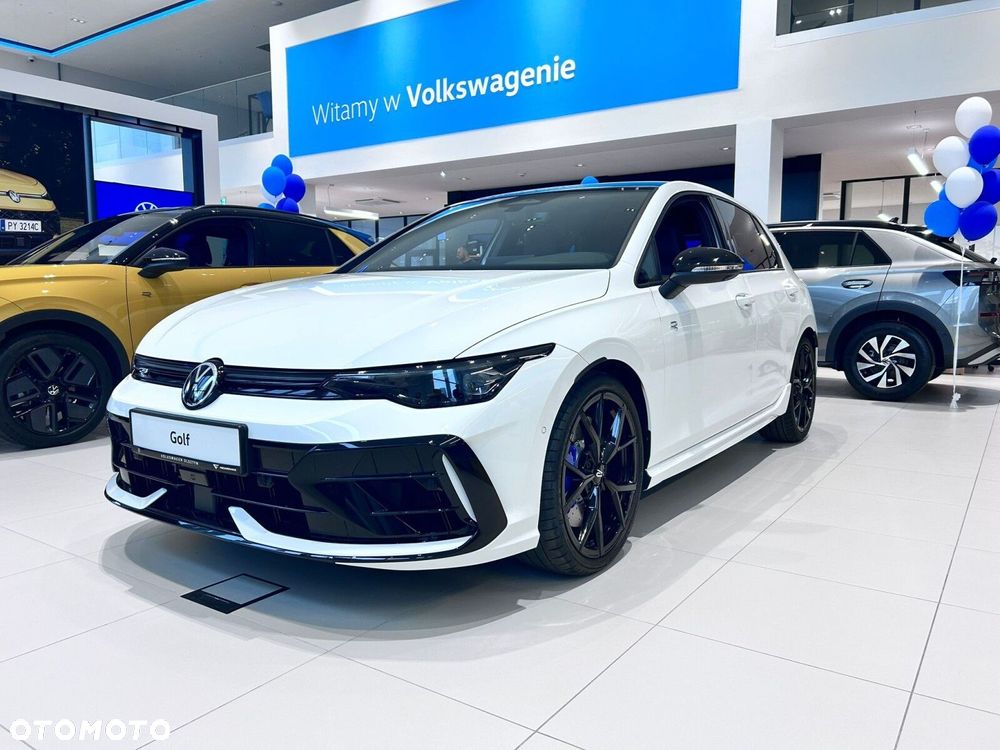 Volkswagen Golf - 2