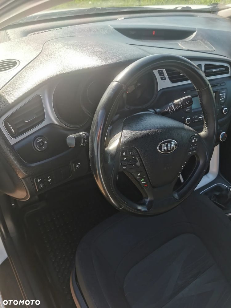 Kia Ceed 1.4 CVVT - 9