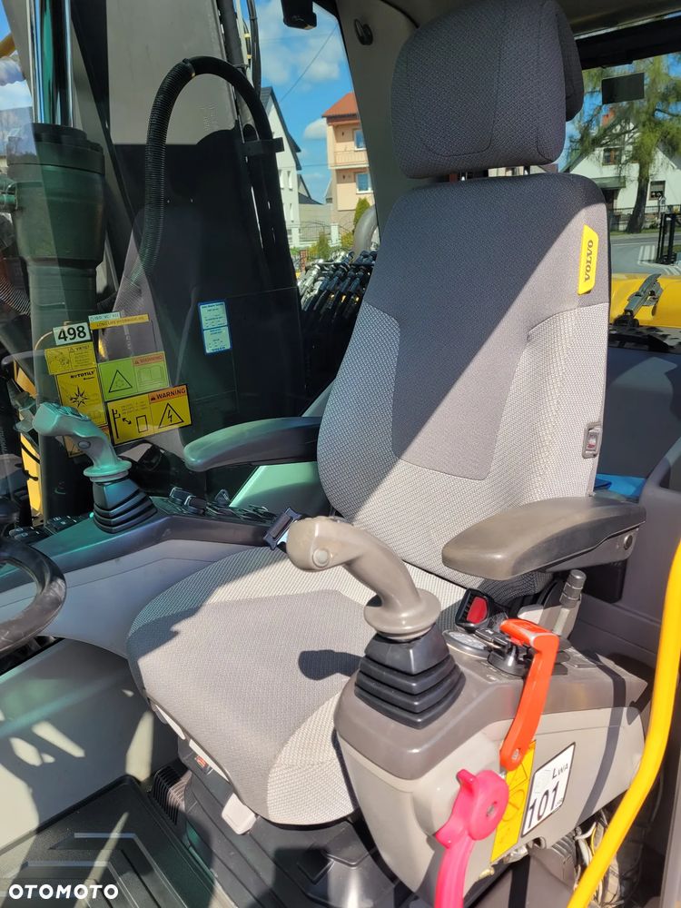 Volvo EW140C / ROTOTILT / serwisowana / bez DPF i AdBlue / - 16