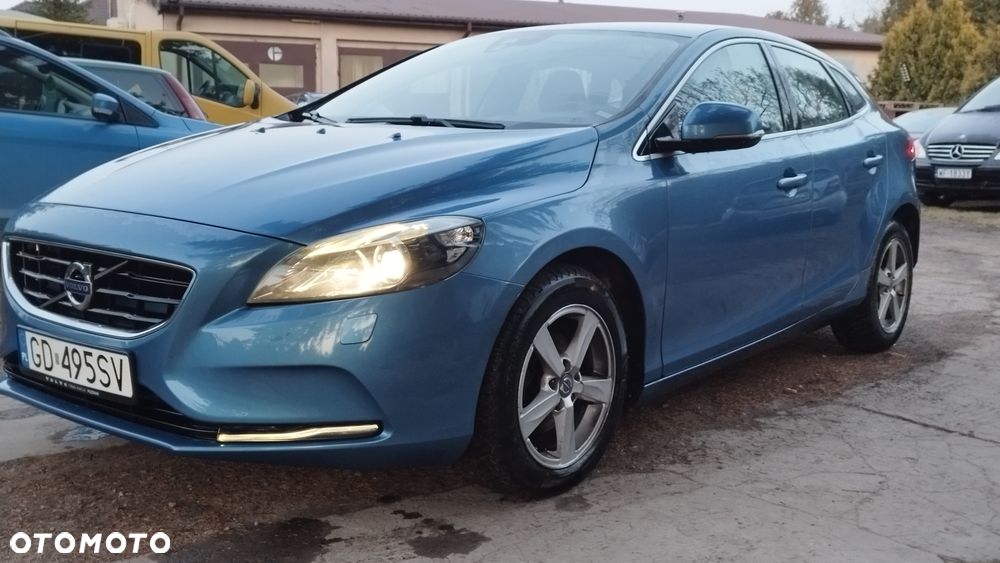 Volvo V40 - 2