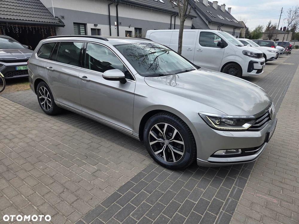 Volkswagen Passat - 17