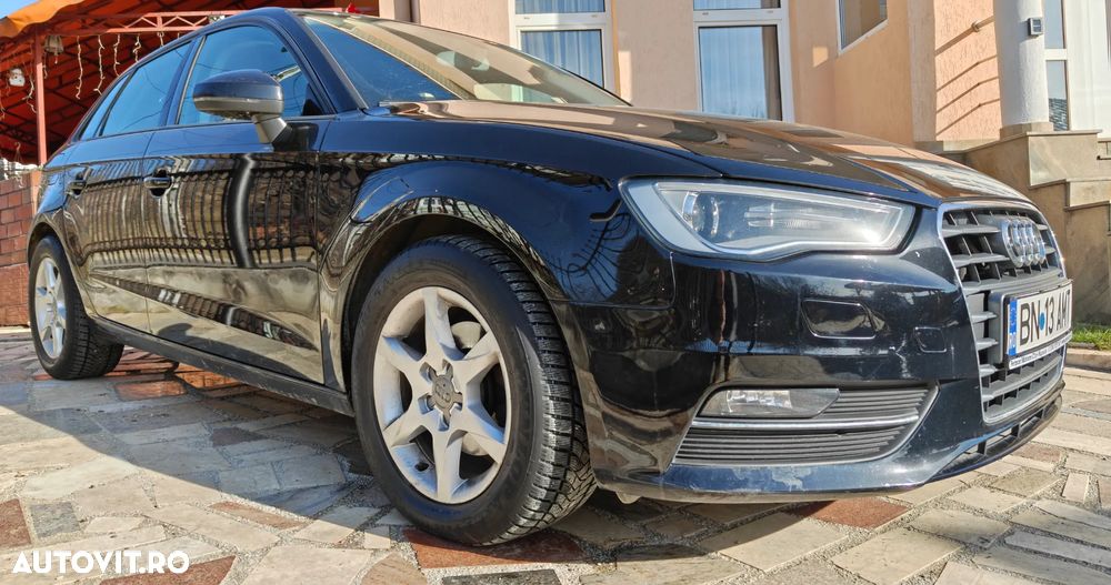 Audi A3 1.6 TDI clean Stronic Ambiente - 3