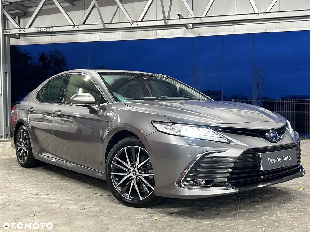 Toyota Camry 2.5 Hybrid Executive CVT - 1