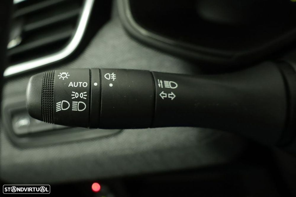 Renault Clio 1.0 TCe Techno Bi-Fuel - 16