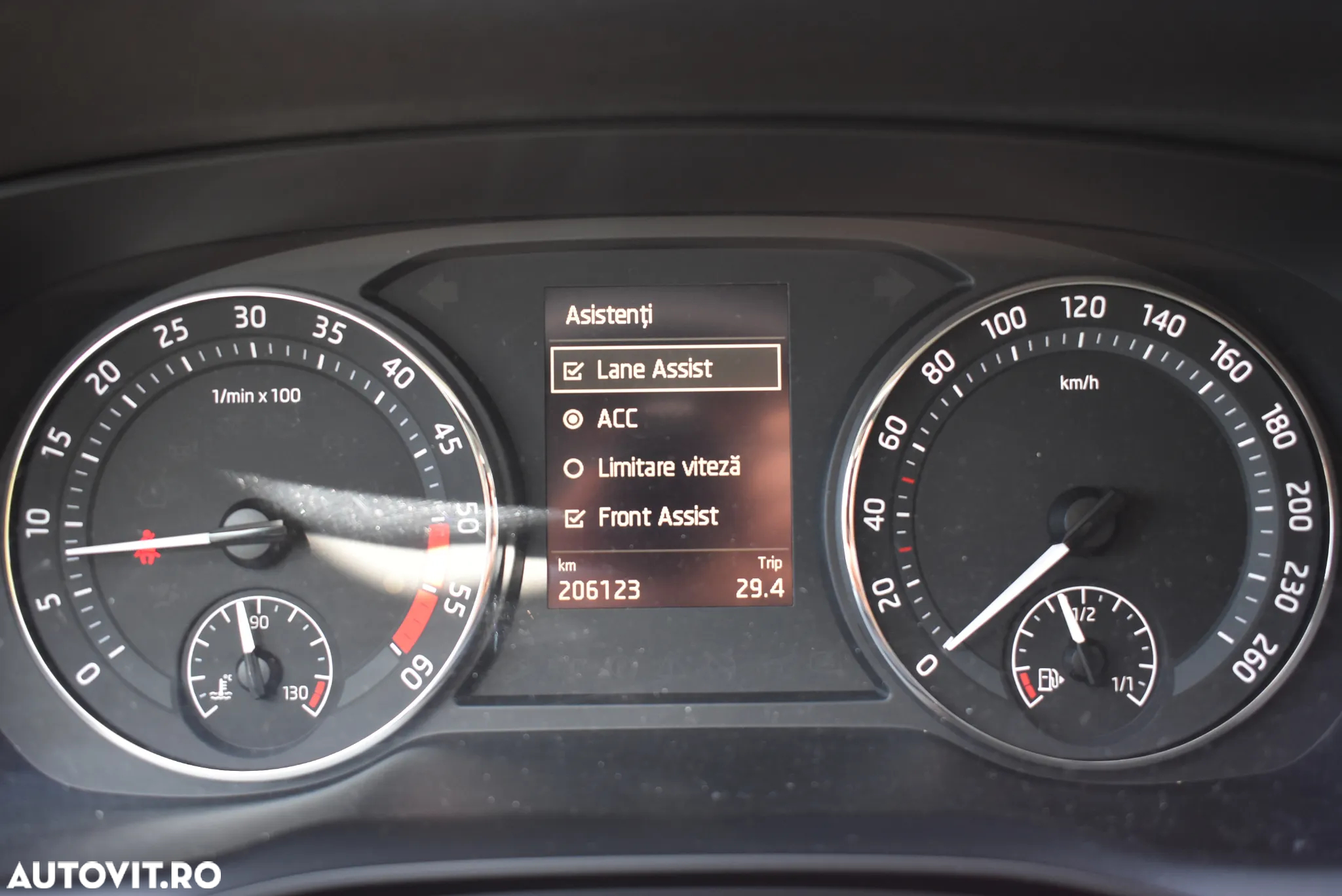 Skoda Octavia 2.0 TDI DSG Style - 10