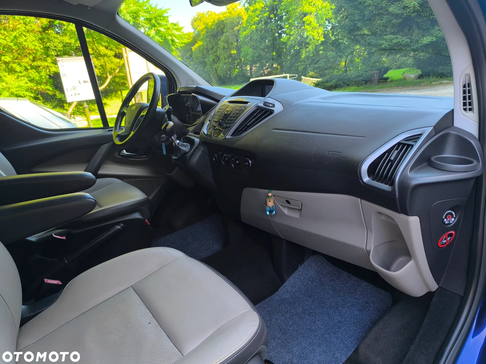 Ford Tourneo Custom 2.0 EcoBlue L2 Titanium - 14