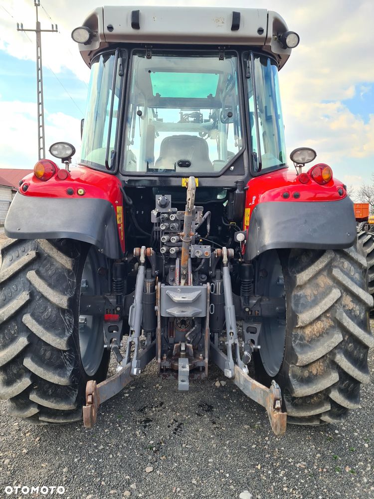 Massey Ferguson 5612 - 5