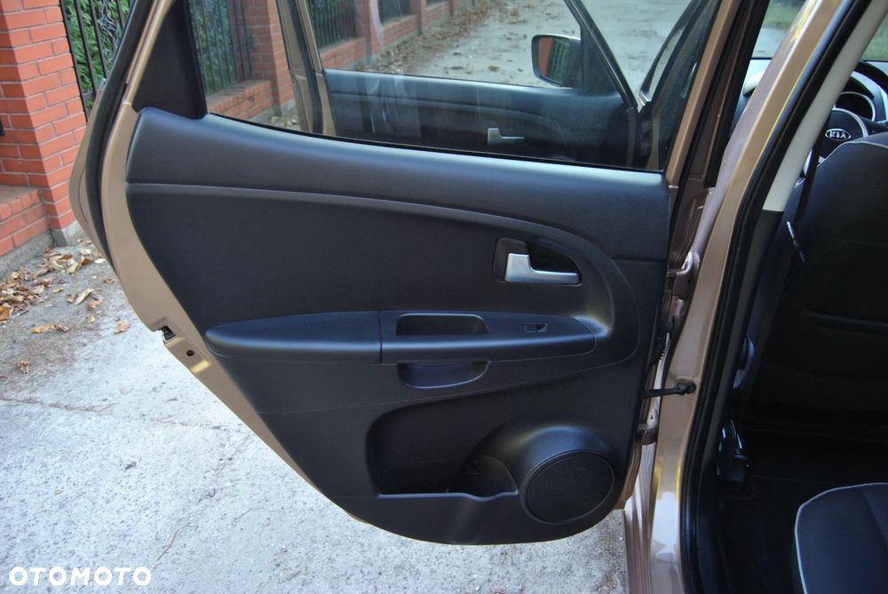 Kia Venga 1.4 XL - 18