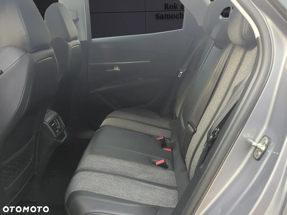 Peugeot 3008 1.2 PureTech Allure S&S - 13