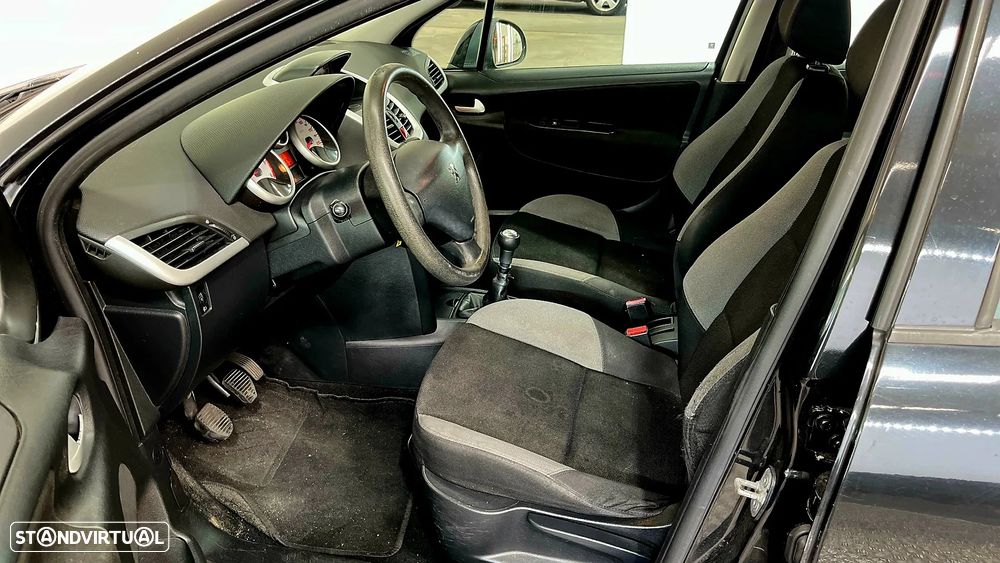 Peugeot 207 1.4 HDi Sport - 12