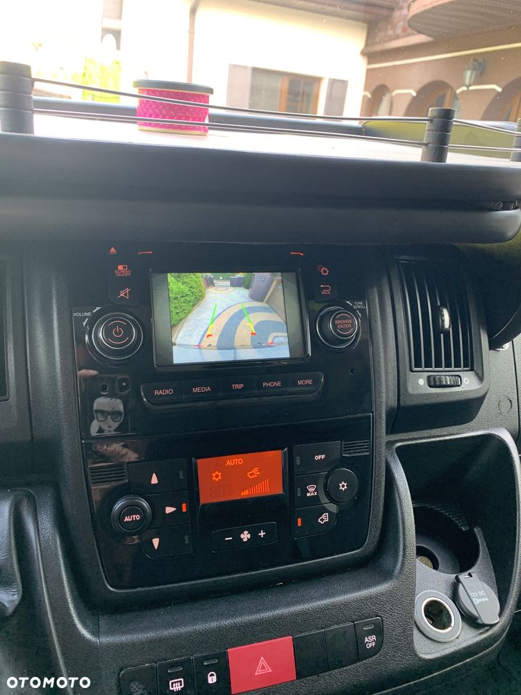 Peugeot Boxer 335 BlueHDi L3 - 23