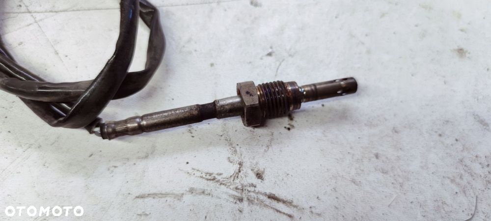 CZUJNIK TEMPERATURY SPALIN AUDI A4 A6 4G0906088AA - 2