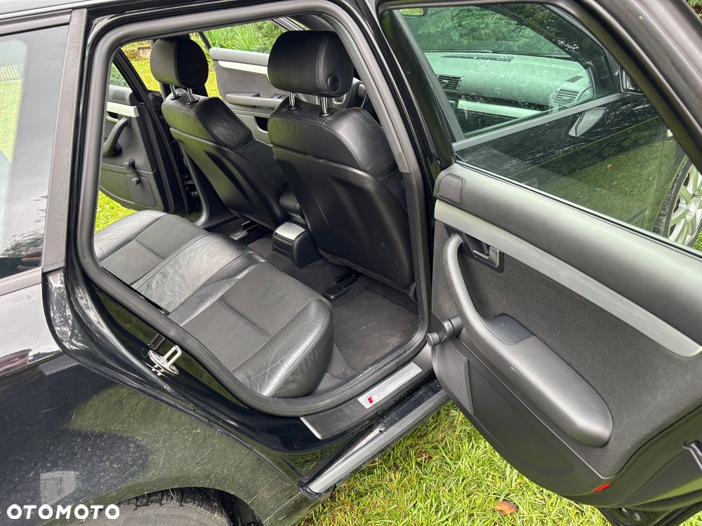 Audi A4 Avant 2.0 TDI - 11