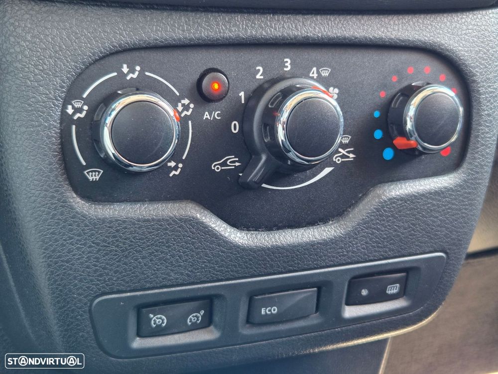 Dacia Lodgy 1.2 TCe Confort 7L - 25