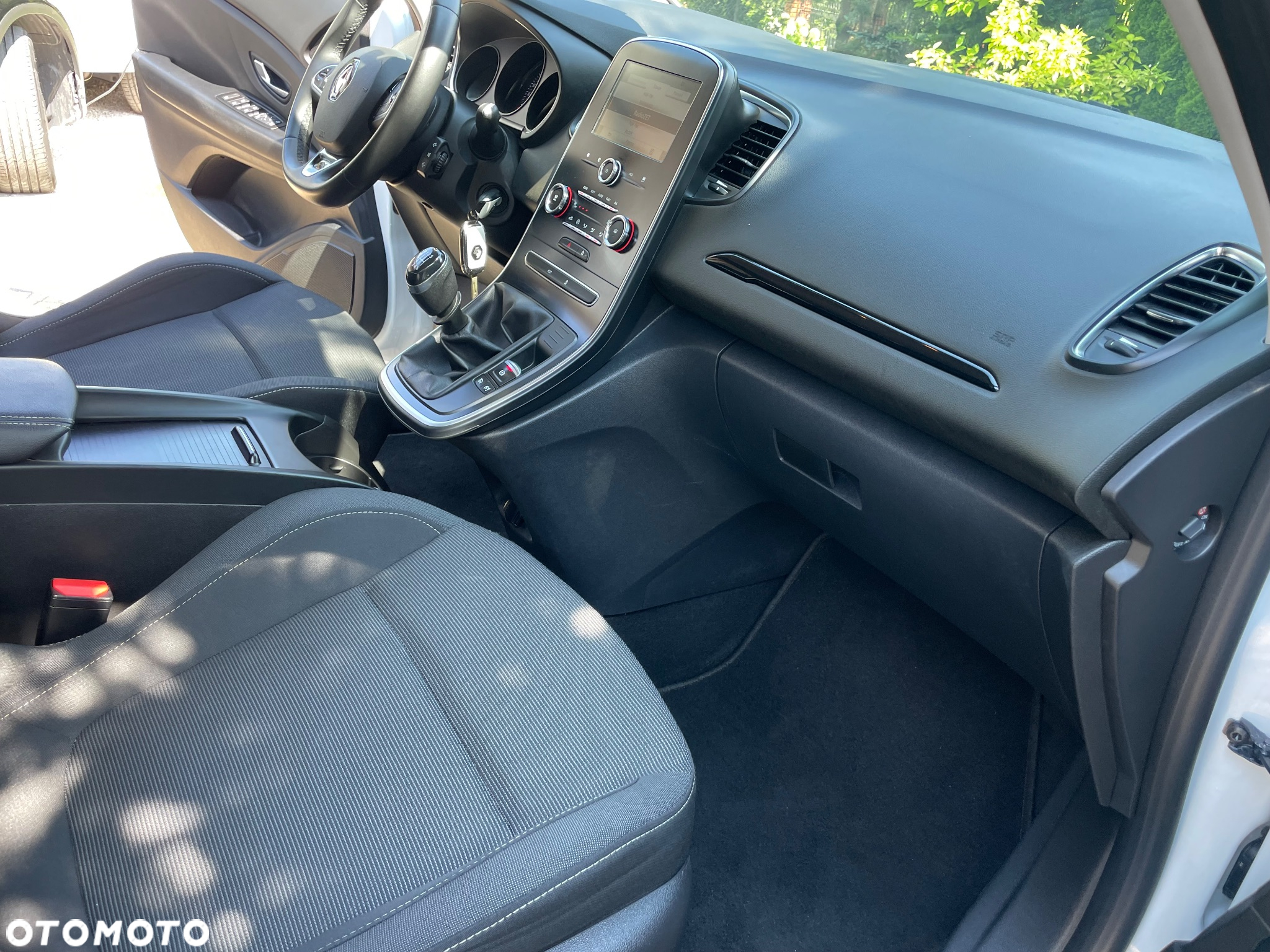 Renault Scenic 1.7 Blue dCi Zen - 6