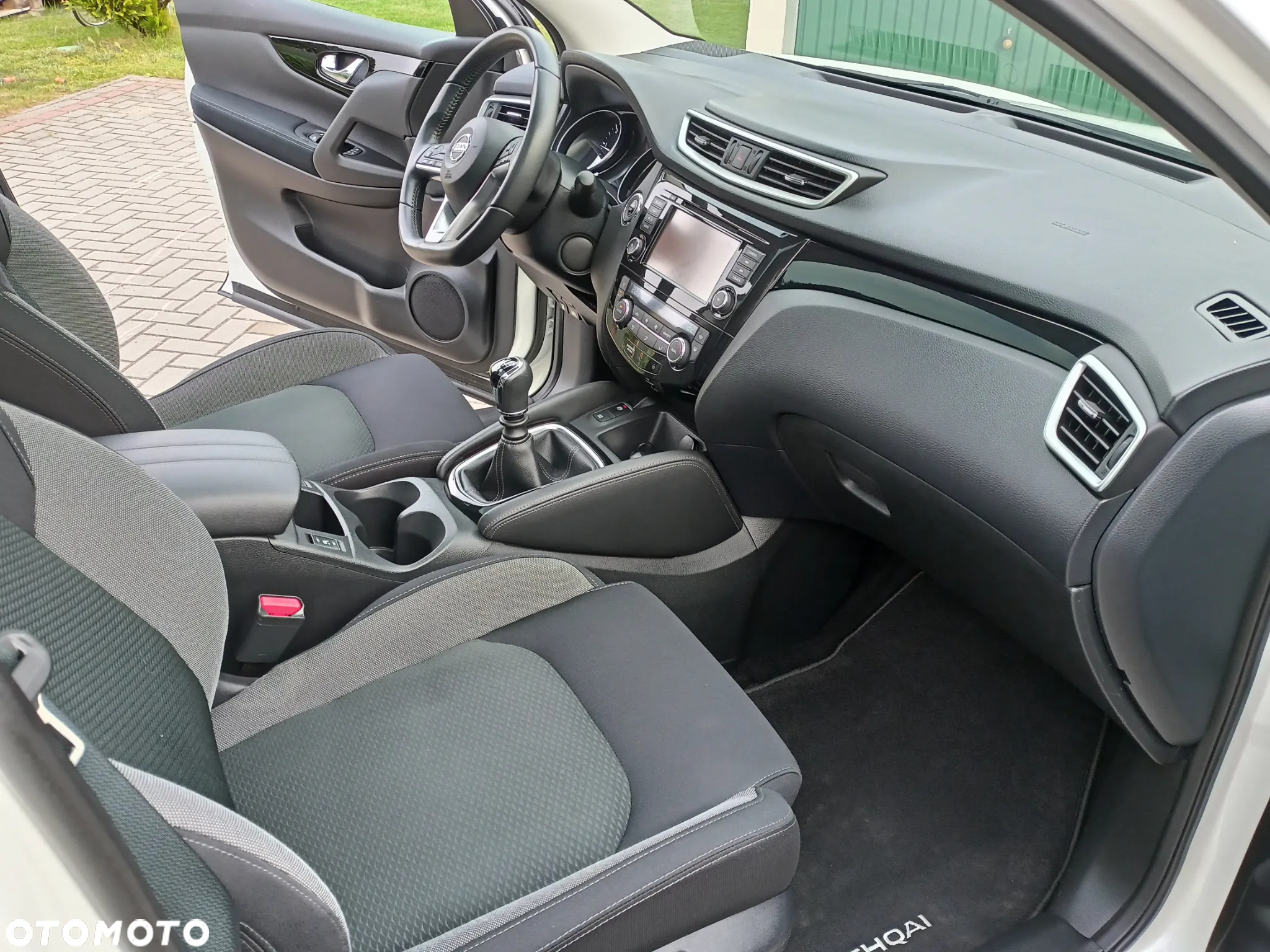 Nissan Qashqai 1.7 dCi 4x4 N-Connecta - 11