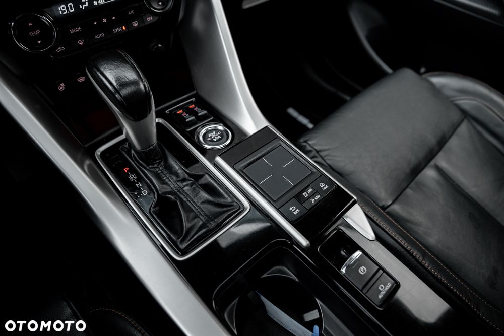 Mitsubishi Eclipse Cross 1.5 T-MIVEC (ClearTec) CVT 4WD Top - 35