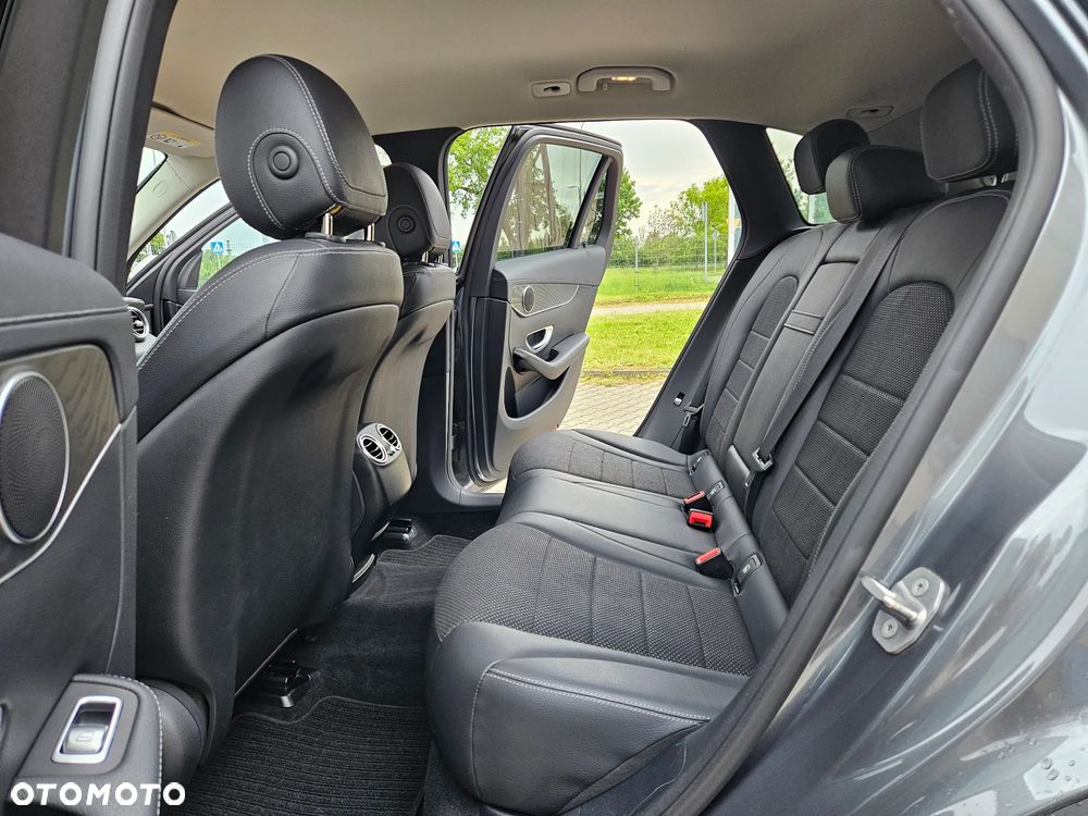 Mercedes-Benz GLC 250 4-Matic - 22
