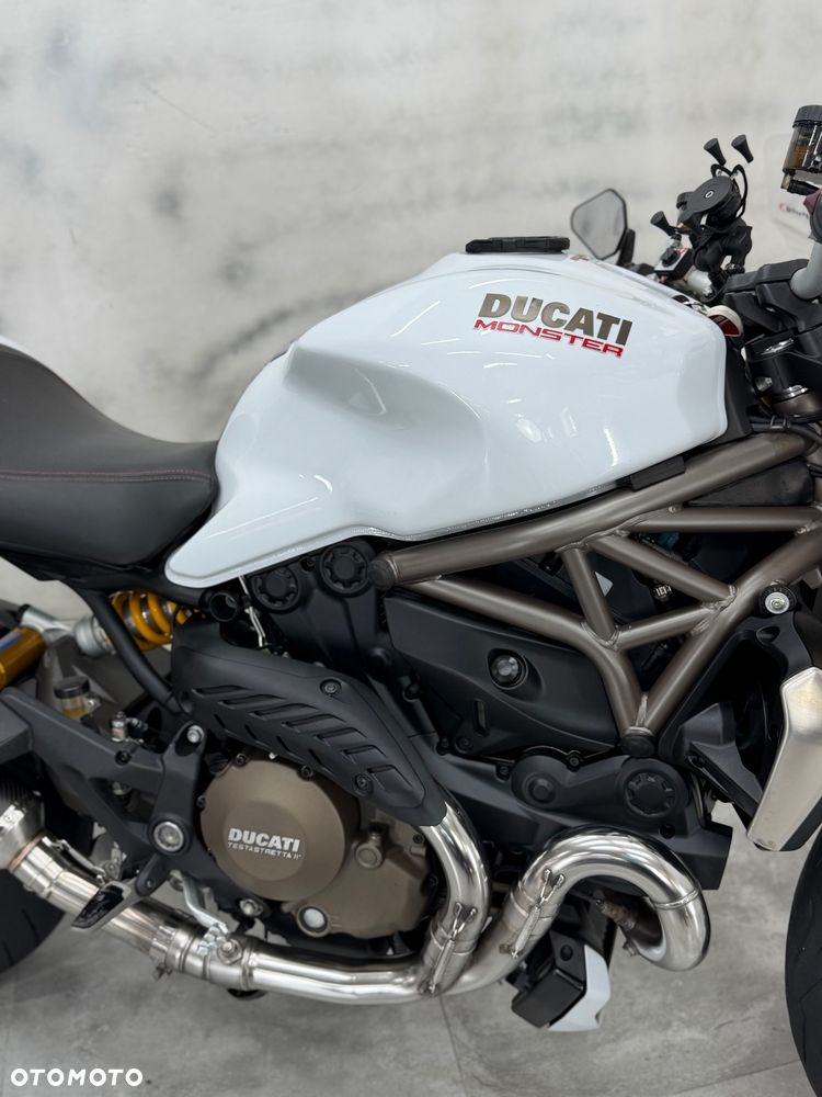 Ducati Monster - 22