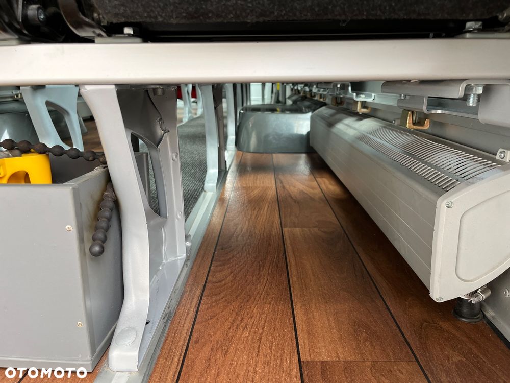 Mercedes-Benz Sprinter Transfer - 20