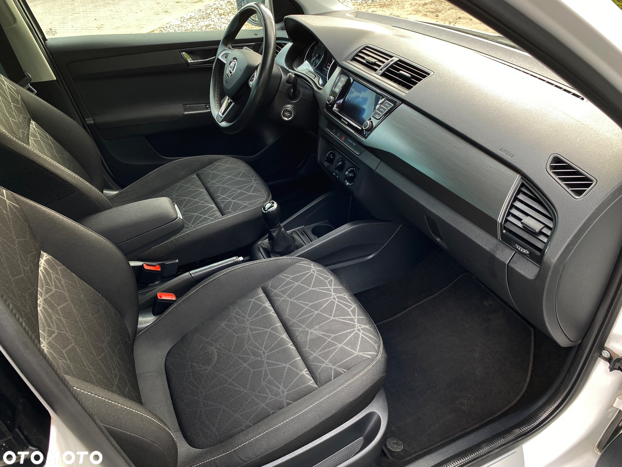 Skoda Fabia 1.0 Clever - 8