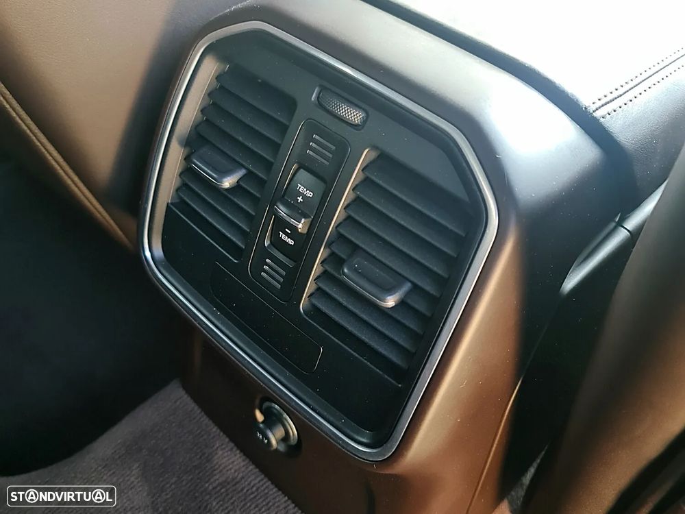 Porsche Macan Turbo - 25