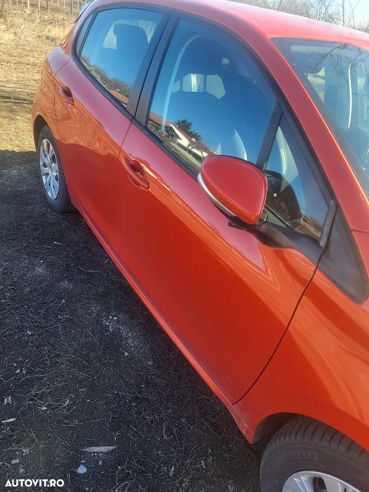 Peugeot 208 - 2