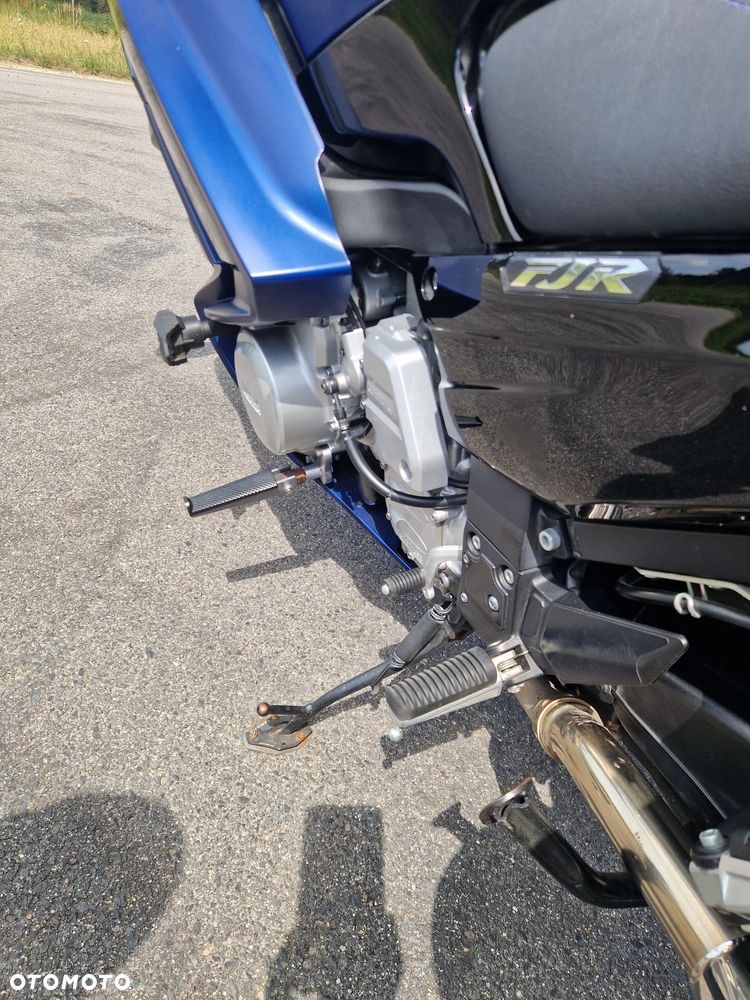Yamaha FJR - 10