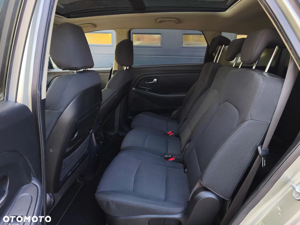 Kia Carens 1.7 CRDi XL 7os - 8