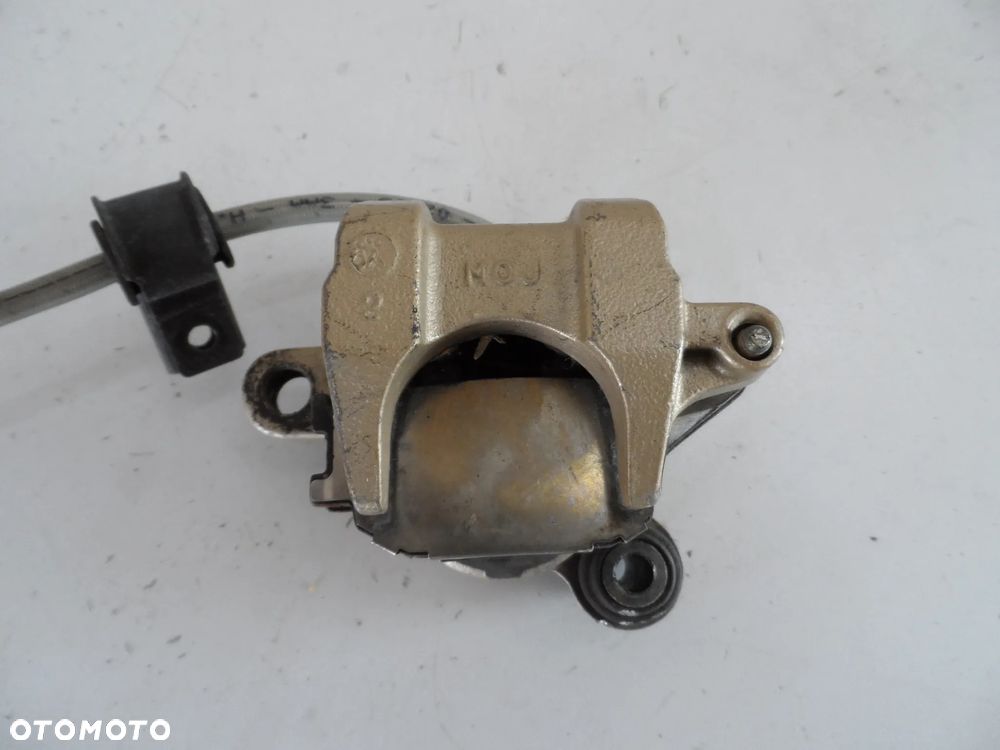 HONDA HORNET 600 PC36 zacisk hamulcowy tył - 3