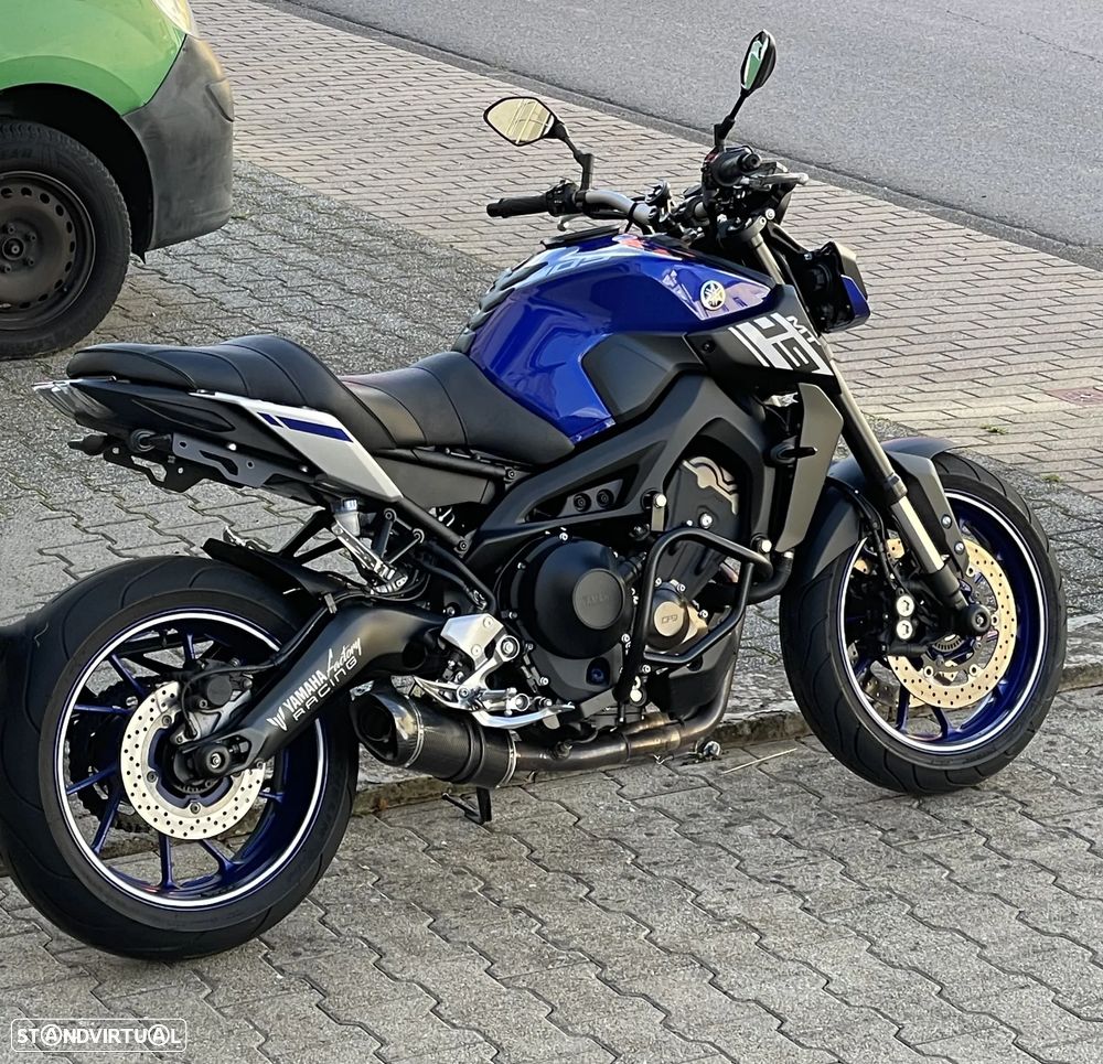 Yamaha MT-09 - 1