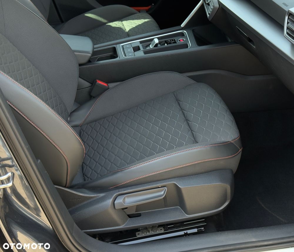 Seat Leon 1.5 eTSI OPF DSG FR Black Edition - 26