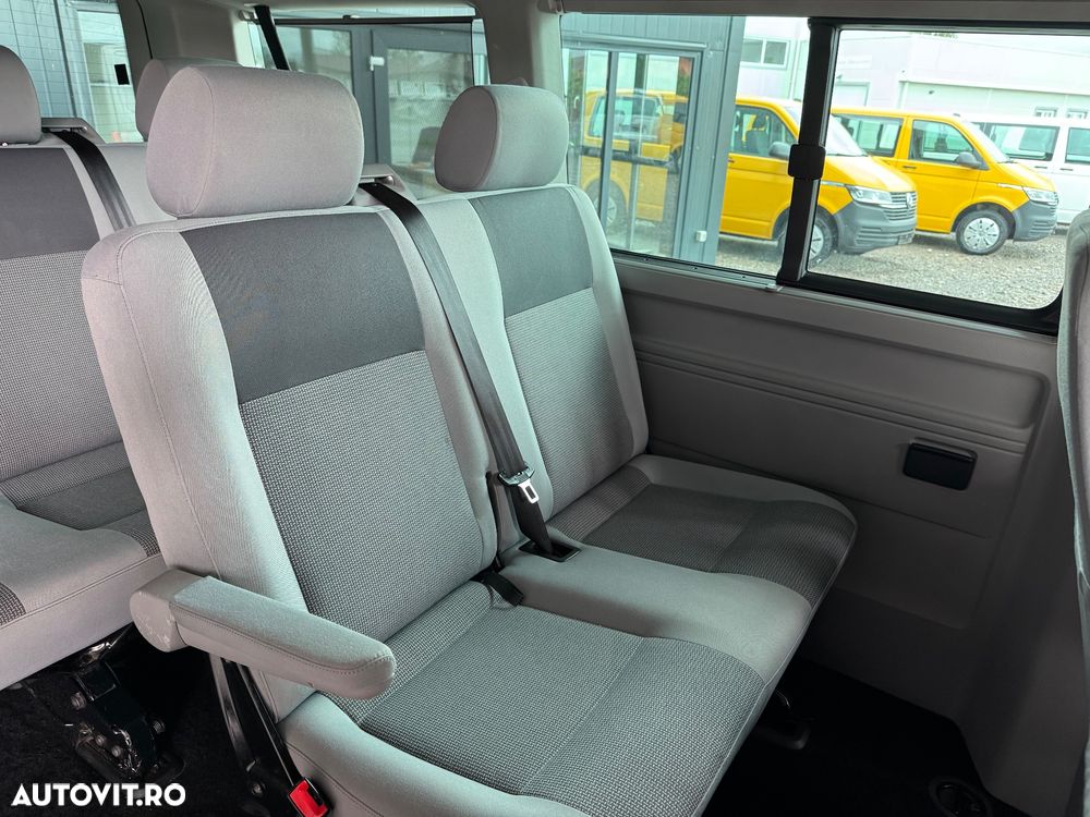 Volkswagen Caravelle - 7