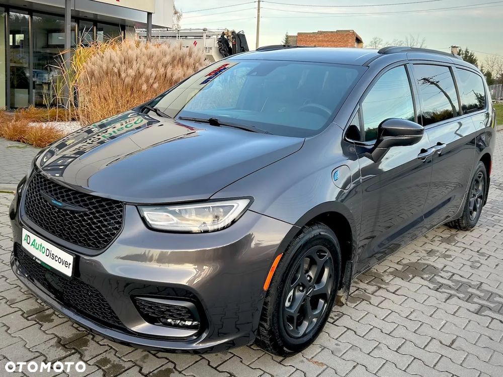 Chrysler Pacifica - 27