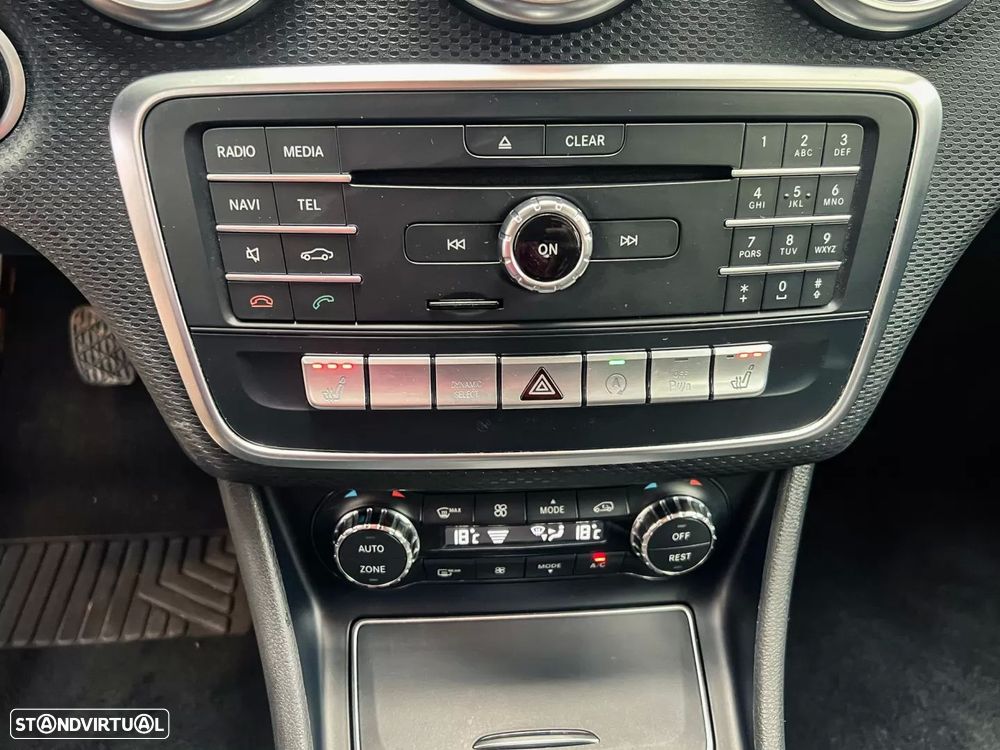 Mercedes-Benz A 180 d AMG Line - 15