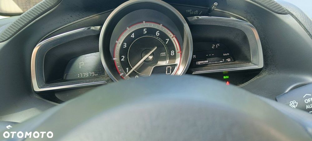 Mazda 3 SKYACTIV-G 120 Automatik Sports-Line - 28