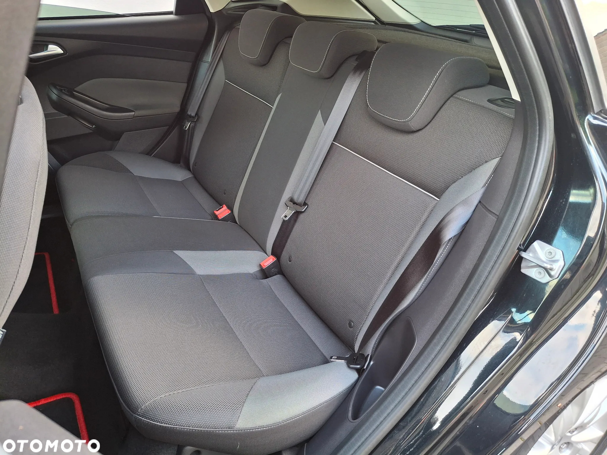 Ford Focus 1.6 Ambiente - 8