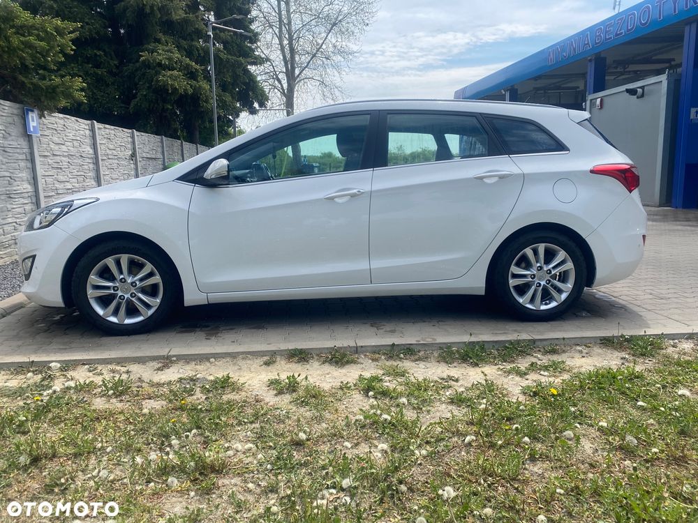Hyundai i30 1.6 Classic + - 2