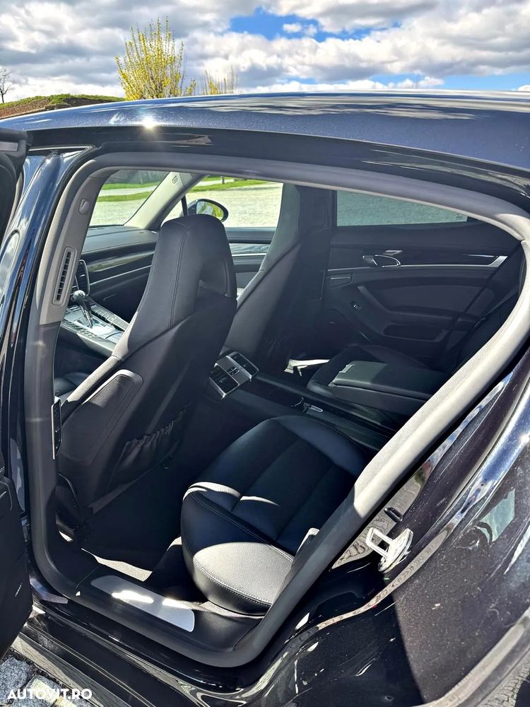 Porsche Panamera Edition - 11