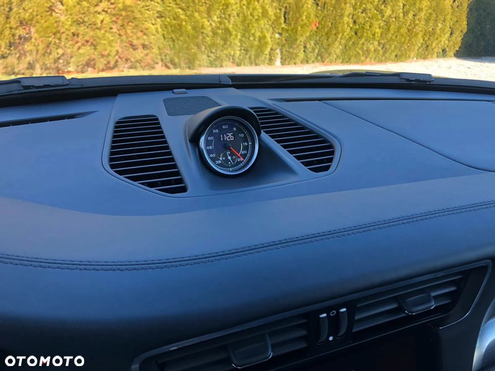 Porsche 911 Carrera S PDK - 17