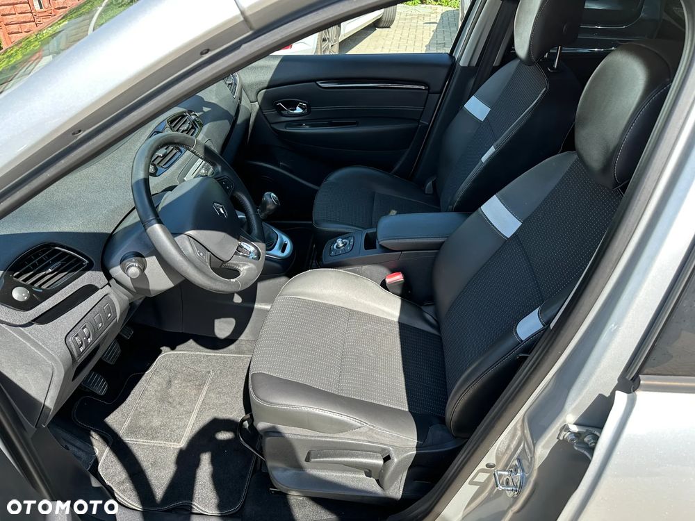Renault Grand Scenic - 19
