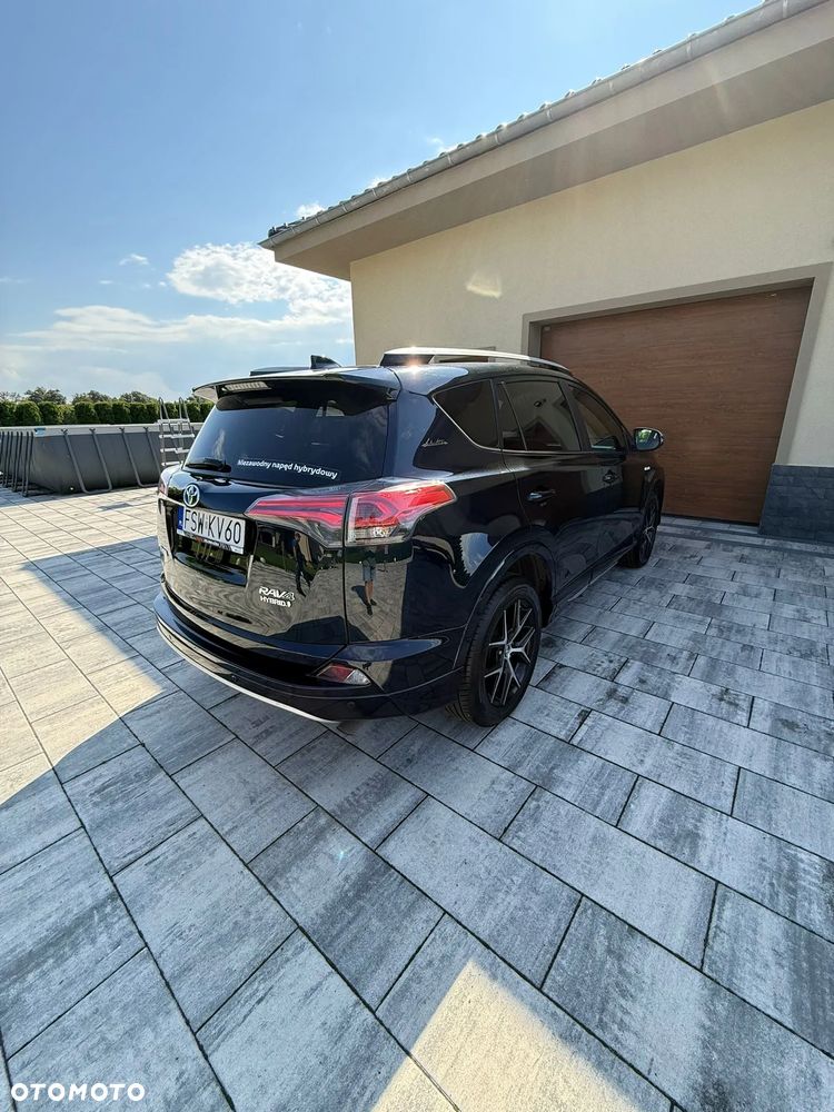 Toyota RAV4 Hybrid Selection 4x4 - 6